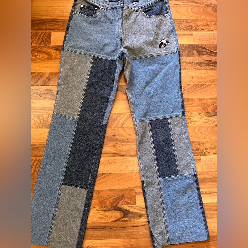 Women’s Y2K Iceberg History Multi-Blue Jeans Embroidered Pepe Le Pew Character - Picture 3 of 7
